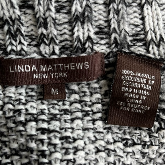 •Linda Matthews• Gray Marled Zipper Cardigan Sweater - Size Medium - Picture 2 of 7